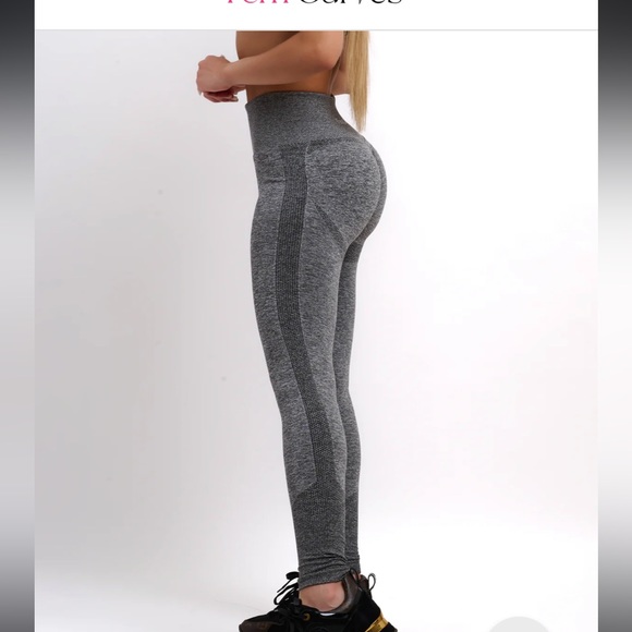 FEM Lot Of Two  Purple Fiorela Curve & Grey Sujey Scrunchy Booty Leggings NWT XL - Picture 4 of 16